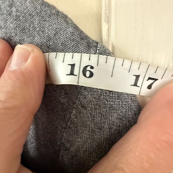 THML Gray Long Sleeve Graphic Tunic - Picture 6 of 7